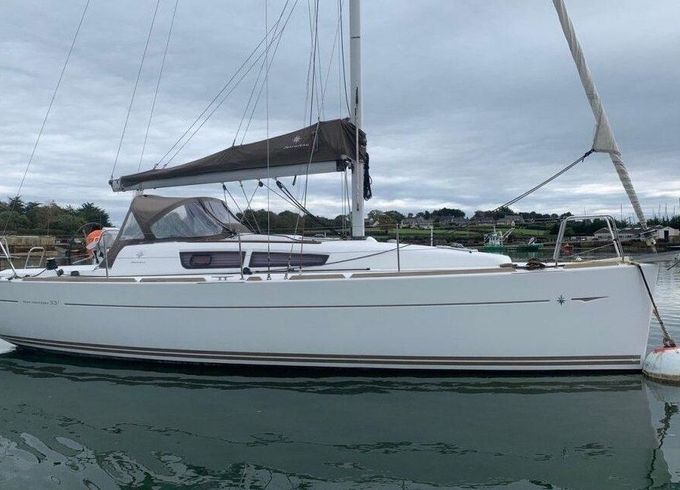 Sailboat Jeanneau Sun Odyssey 33i 9.96m