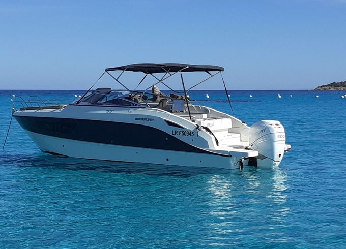 Motorboat Quicksilver Activ 805 cruiser 300hp