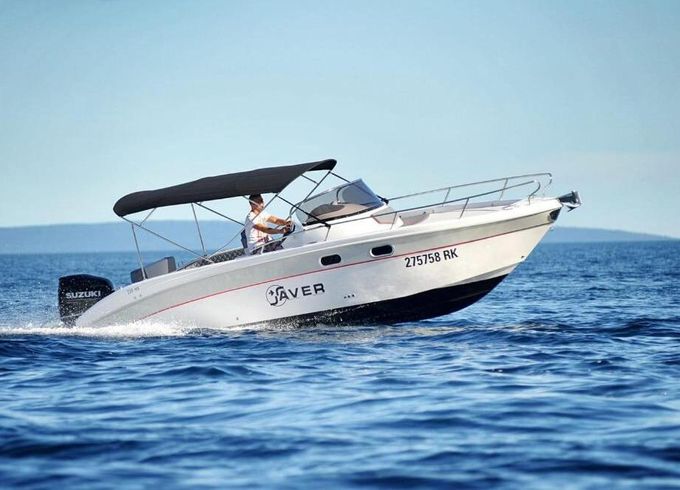 Motorboat Saver 750 Wa 300hp