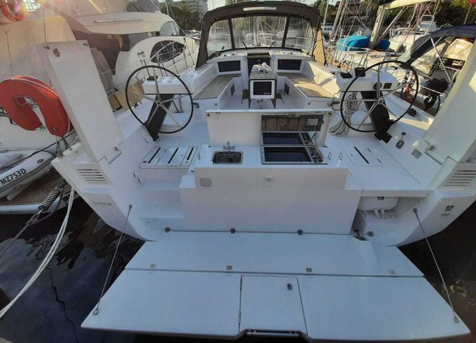 Sailboat Dufour 530 Grand Large 16.35m