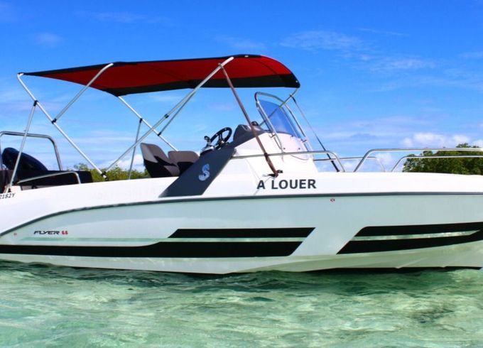 Motorboat Beneteau flyer 6.6 Sundeck 200hp