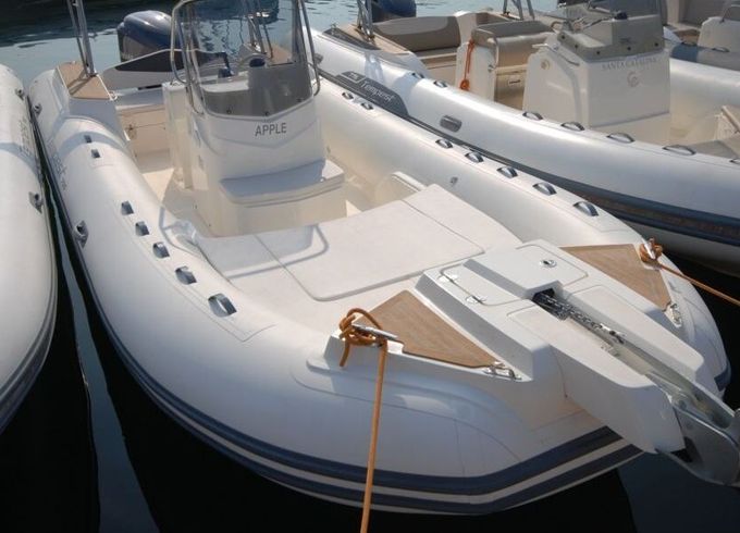 RIB CAPELLI Tempest 700 200hp