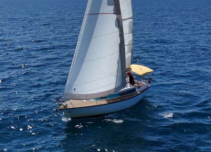 Sailboat DUFOUR 31 9.5m