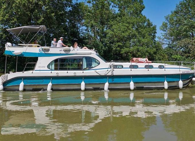 Houseboat Nicols SIXTO FLY C