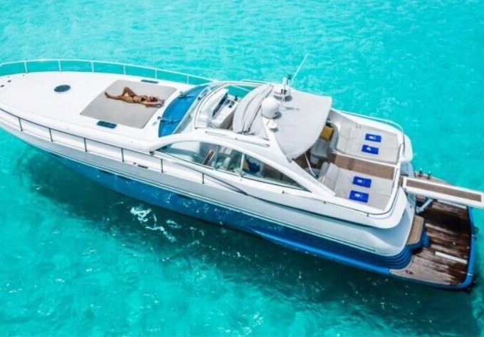 Motorboat Pershing 54 2600hp