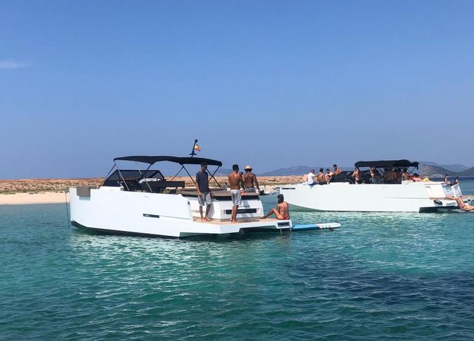 Motorboat De antonio D34 600hp
