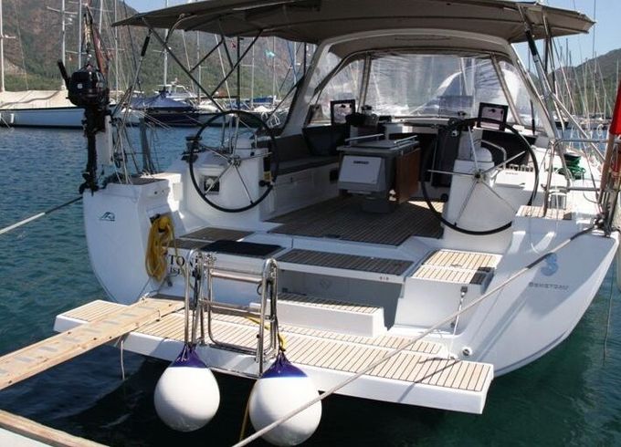 Sailboat Beneteau Oceanis 45 13.94m