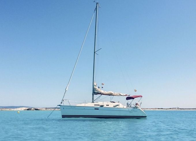 Sailboat BENETEAU OCEANIS 311 CLIPPER 10m