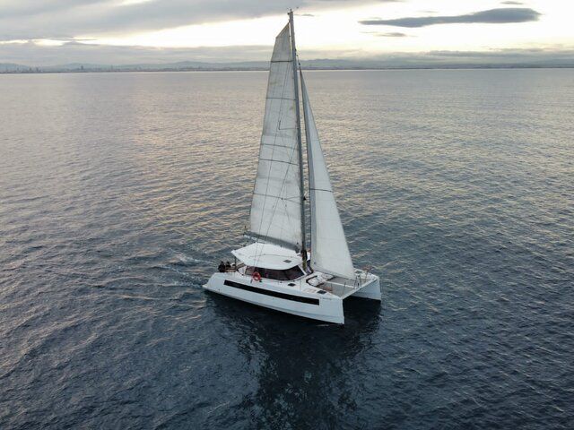 TurTur Catamaran – PREMIUM