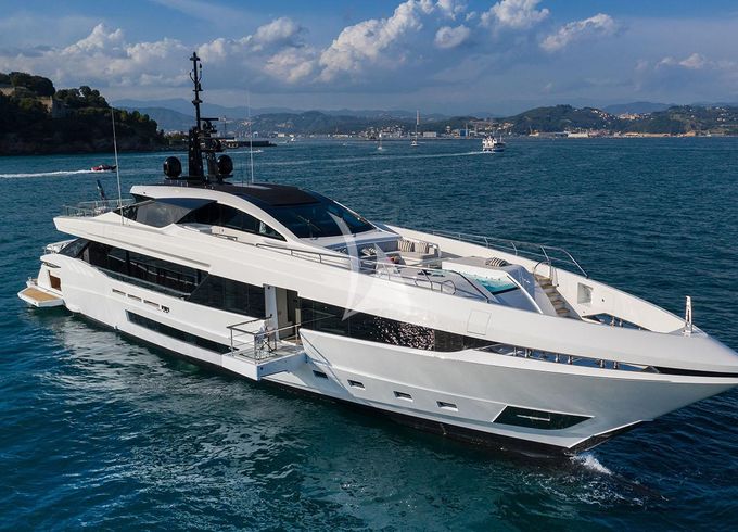 MANGUSTA GRANSPORT 45