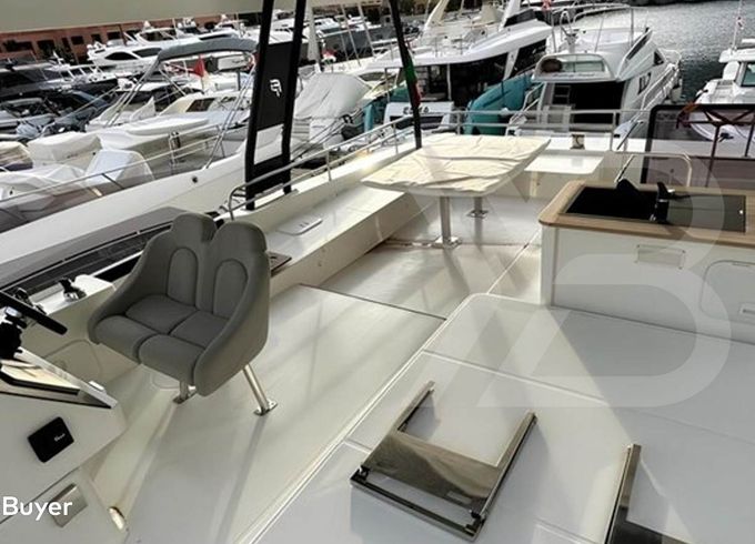 FOUNTAINE PAJOT MY6