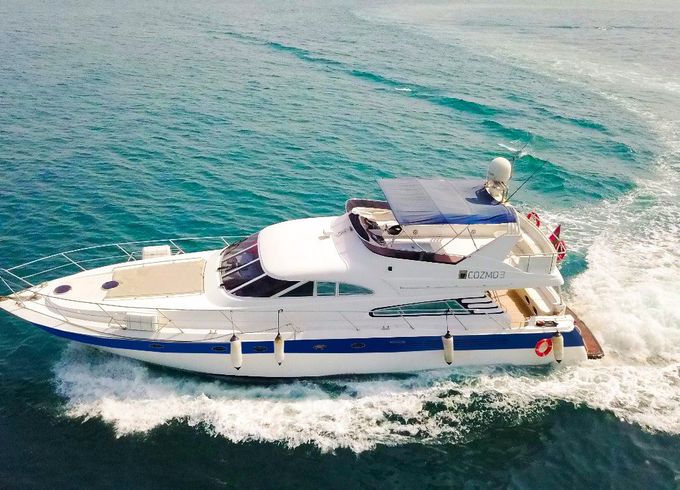 Cozmo 75 Feet Fairline Squadron, accommodates your 33 guests.