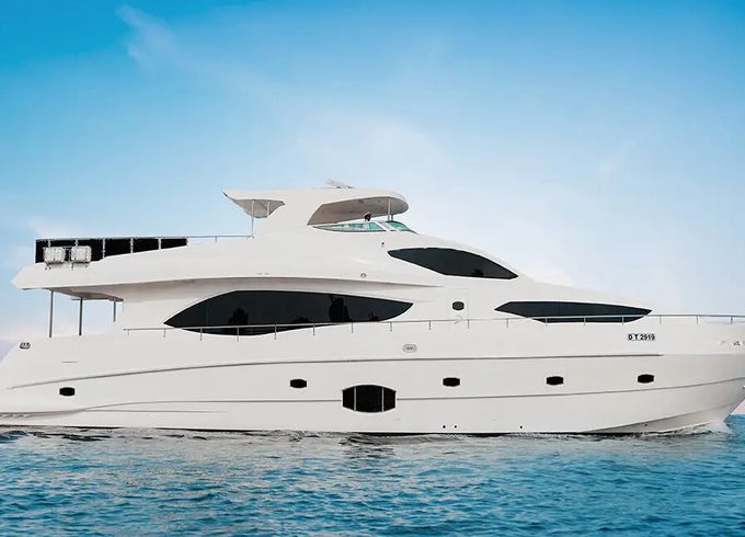 110ft super luxury yacht