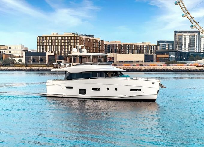 Azimut 66ft - Fat Boy