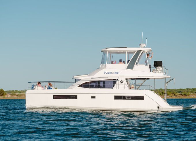 Crewed Leopard 43 Power Cat.