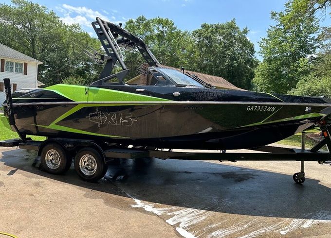 Premium Wakeboat on Lake Hartwell or Multi Day Keowee | 22ft Axis A22