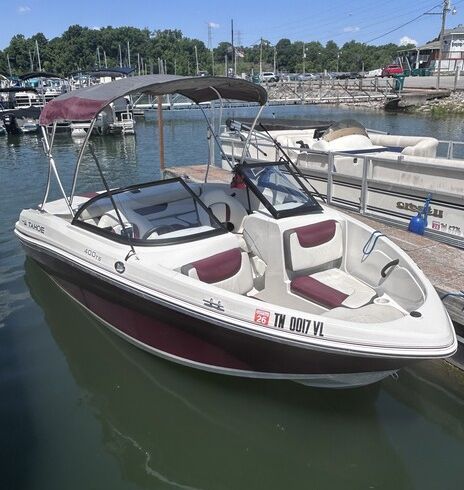 Tahoe 400 TS Bowrider on Percy Priest Lake, Seats 6