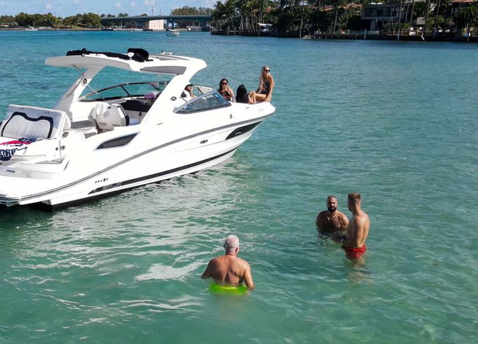 Sea Ray SLX 350