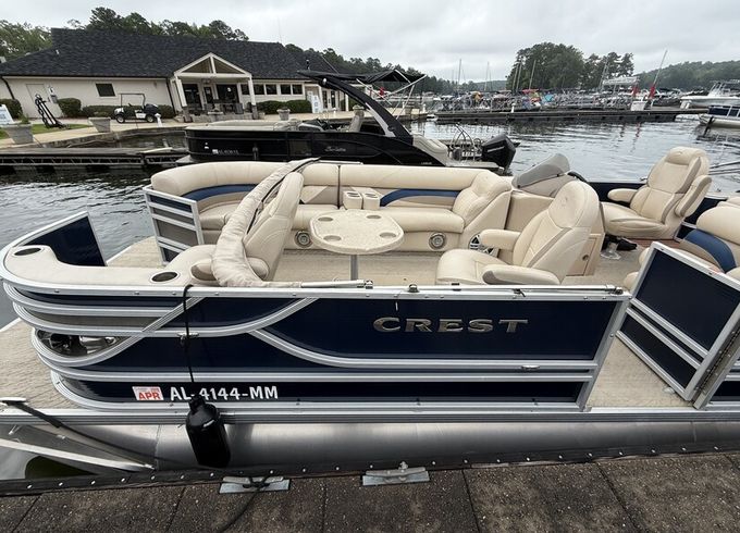Top-Tier Tritoon Fun, Crest Caribbean 250SL on Lanier!