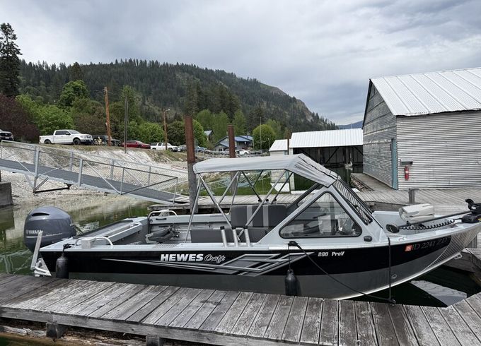 2023 Hewescraft Fishing Boat-Sits 8 Comfortably! Fish or Cruise!