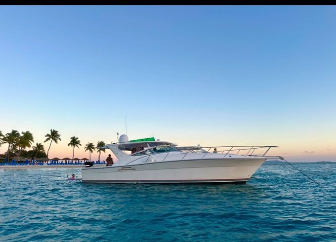 Riviera 40 best yacht to cruise to the local islands