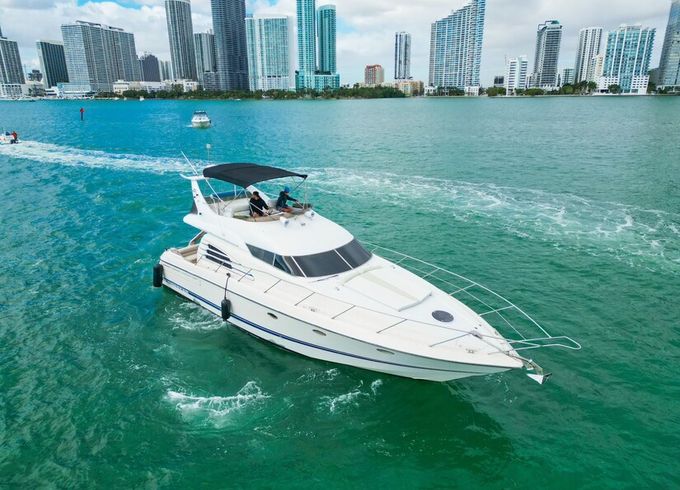 Enjoy Miami In 50FT SUNSEEKER MANHATTAN!