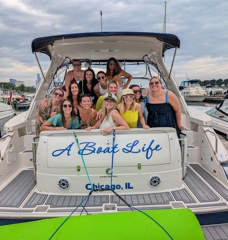 45 foot luxury yacht for rent in Chicago