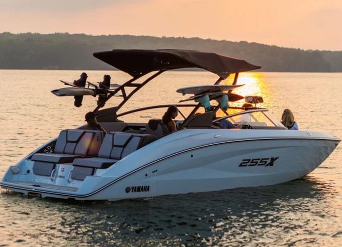 Lake Lanier Serenity — 2026 Yamaha 255XE Surf Charter