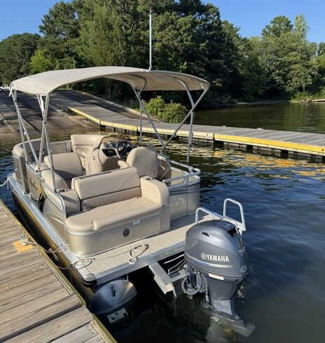 2017 Avalon EAGLE  Pontoon 17 feet