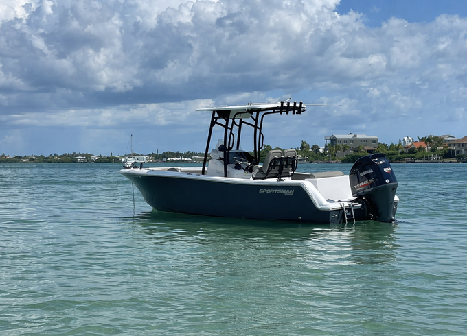 Luxury 23’ Sportsman Center Console | Easy Private Lift Access | Fuel