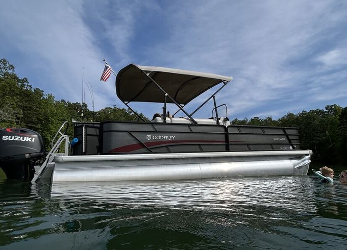 Ramblin’ Fever Tritoon
