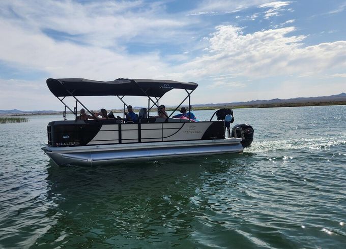 2023 Beautiful Veranda Luxury Tritoon 200 HP