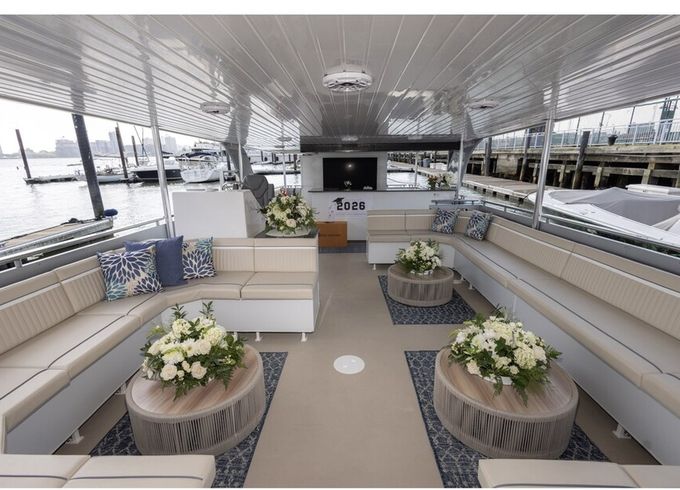 NEW!! CUSTOM LUXURY YACHT- UPSCALE LOUNGE- 30 PASS- FEMALE OWNED
