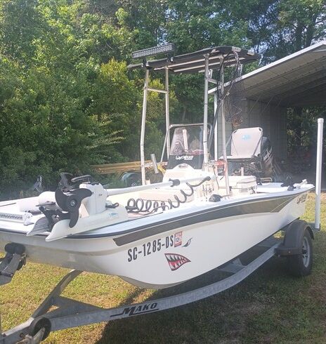 Mako Pro — Versatile 8-Rod Fishing Platform