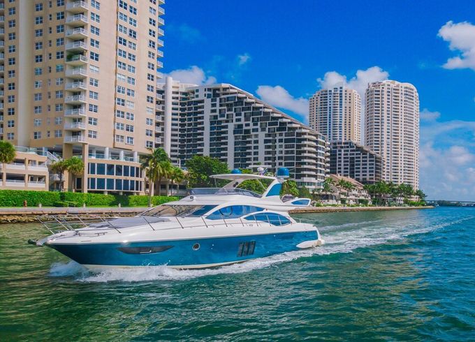 65ft Azimut Luxury Yacht with 2 Jet Skis Included in Miami Beach