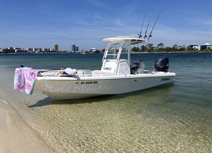 Remedy - 243 Everglades a "Do it all" Gulf Coast Boat