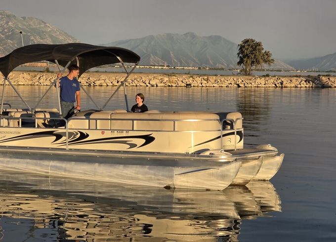 Comfortable Family, Fishing, and Fun Boat