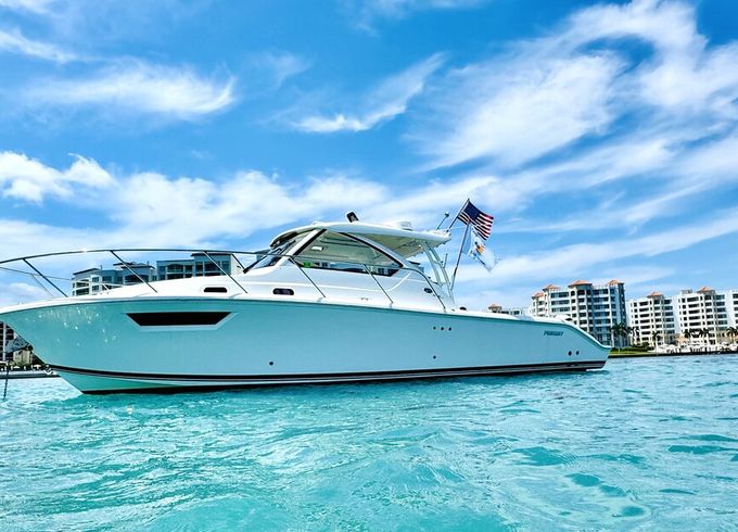 35' Luxury Cruiser- your dream experience awaits!