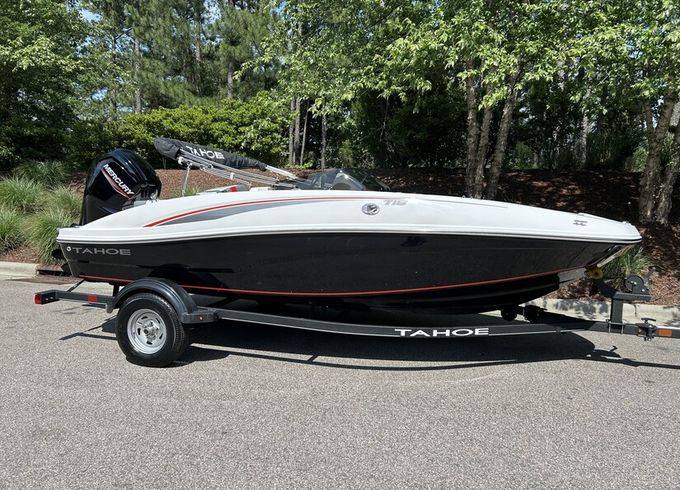 Perfect for Days on the Lake – Great for Families and Fun!
