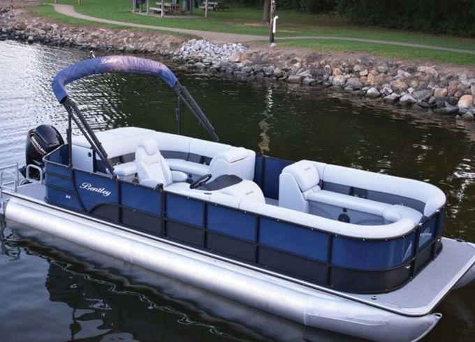 2022 Bentley 24ft Pontoon – Lake Norman, Seats 16