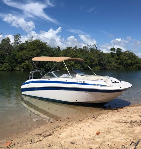 23ft Bow rider/deck boat