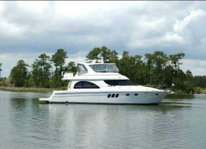 55' Luxury Yacht