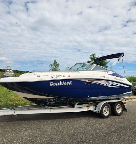 Deck boat on the Great South Bay! (FREE GAS WEEKDAYS AFTER 3PM!)