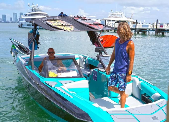 Wakesurfing, Wakeboarding, Water Skiing, Kneeboarding, Water Tubing!