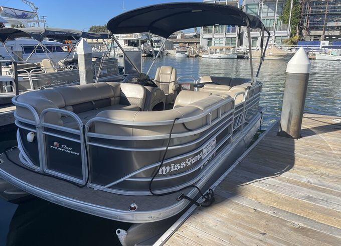 Set Sail in Style: 20ft Pontoon Adventure for 10 in Newport Beach!