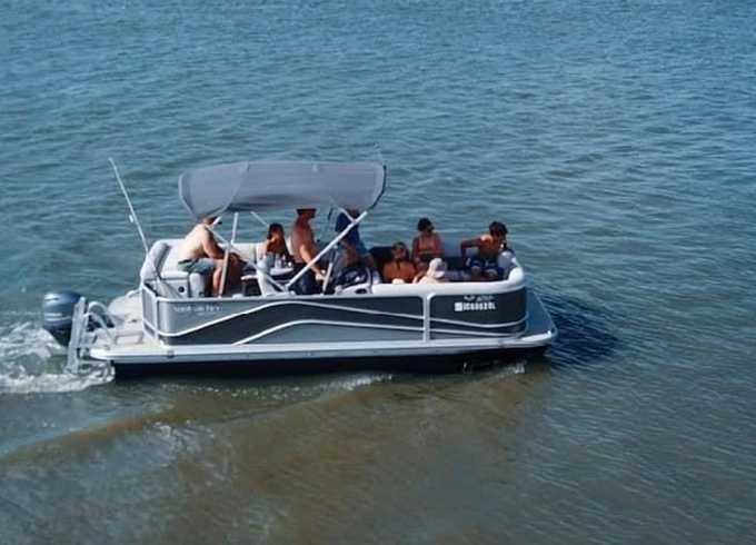 Pontoon Boat Rental in Hilton Head Island!