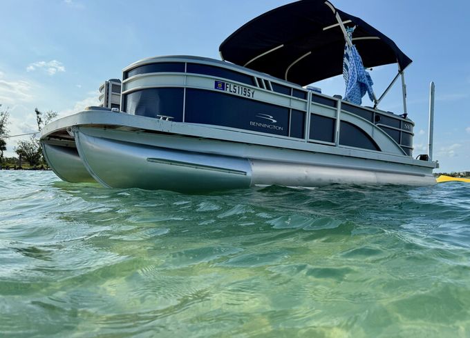 Bennington 22ft Pontoon – Cruise Anna Maria Island Like a Local
