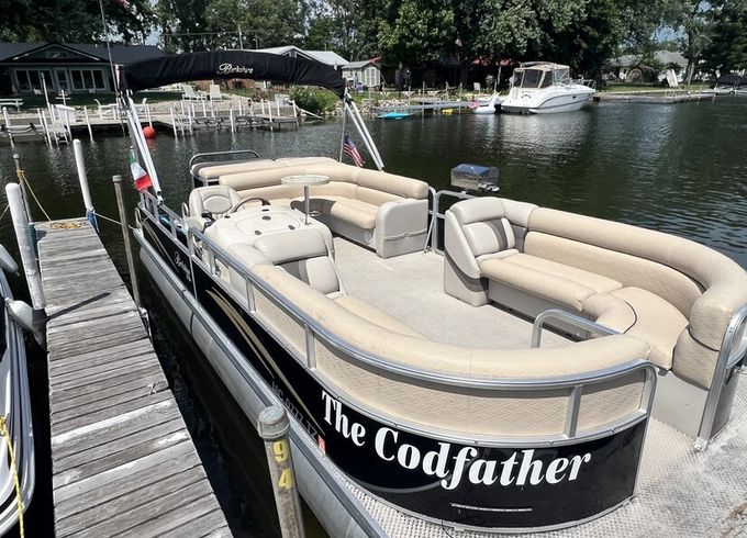 Clean 22' Berkshire Pontoon for Lake Wawasee Family Adventures