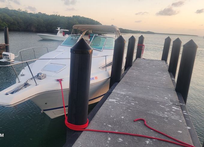 Miami Sandbar Escape — 36' Carver Yacht