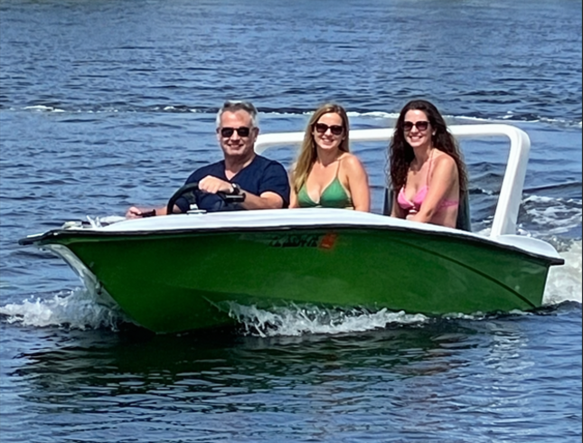 Exhilerator — 151 Mini Power Boat